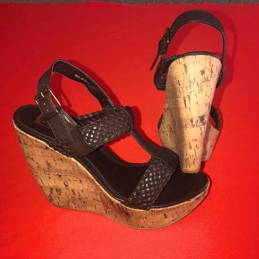 DECREE WOMEN SHOES SANDALS SIZE 9